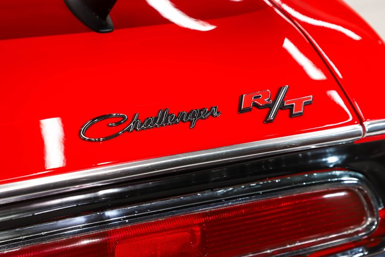 Unknown-Challenger-1970-Bright-Red-Black-23