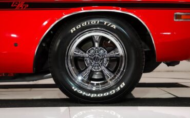 Unknown-Challenger-1970-Bright-Red-Black-37