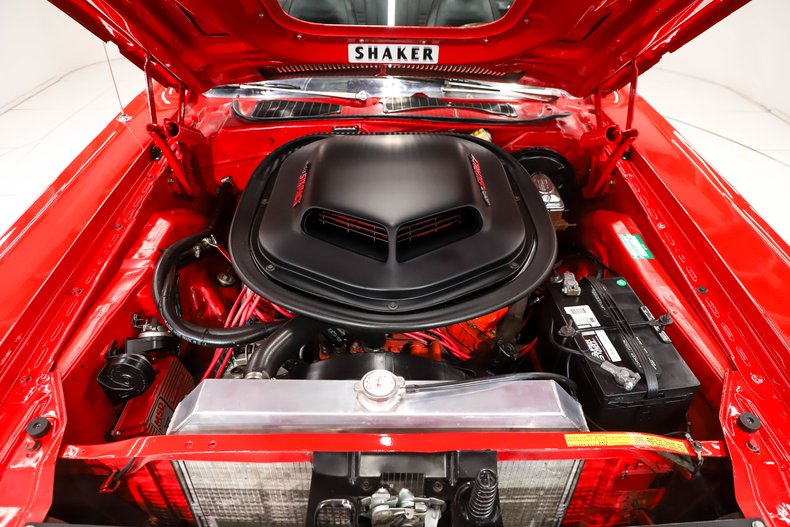 Unknown-Challenger-1970-Bright-Red-Black-4