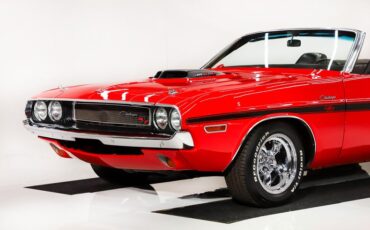 Unknown-Challenger-1970-Bright-Red-Black-43