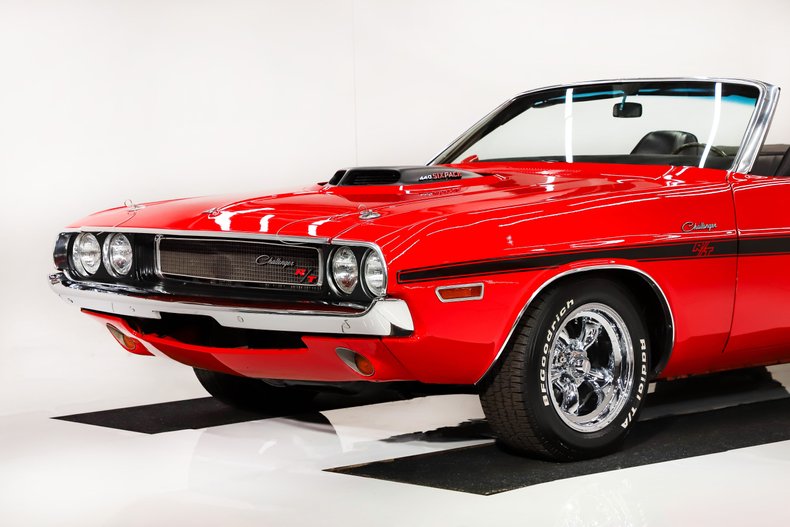 Unknown-Challenger-1970-Bright-Red-Black-43