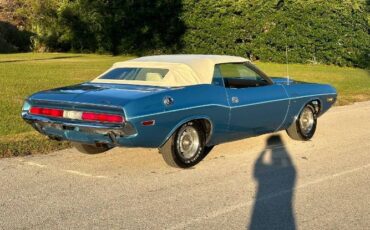 Unknown-Challenger-1970-Bright-blue-metallic-White-21