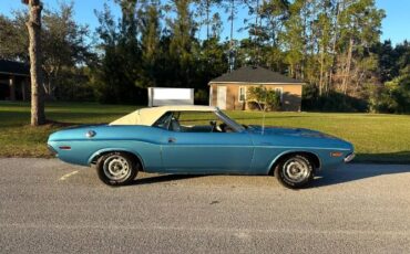 Unknown-Challenger-1970-Bright-blue-metallic-White-30