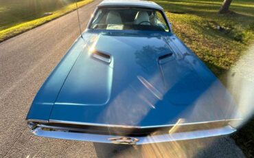 Unknown-Challenger-1970-Bright-blue-metallic-White-9