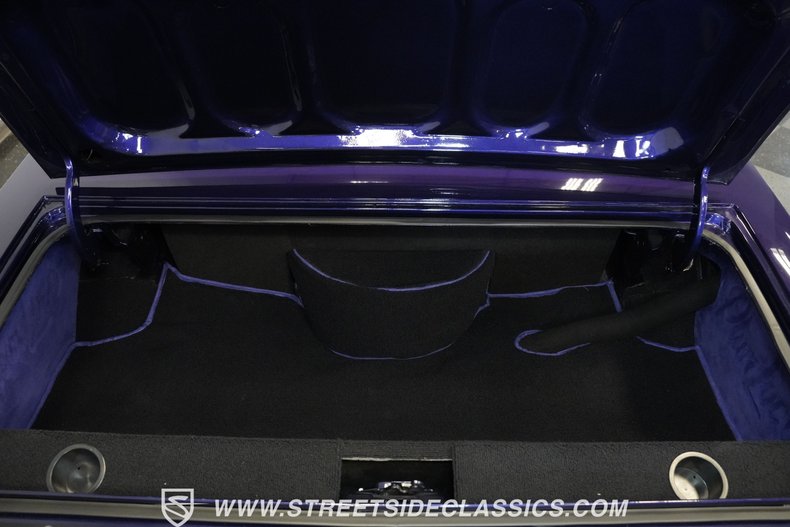 Unknown-Challenger-1970-Plum-Crazy-Black-10