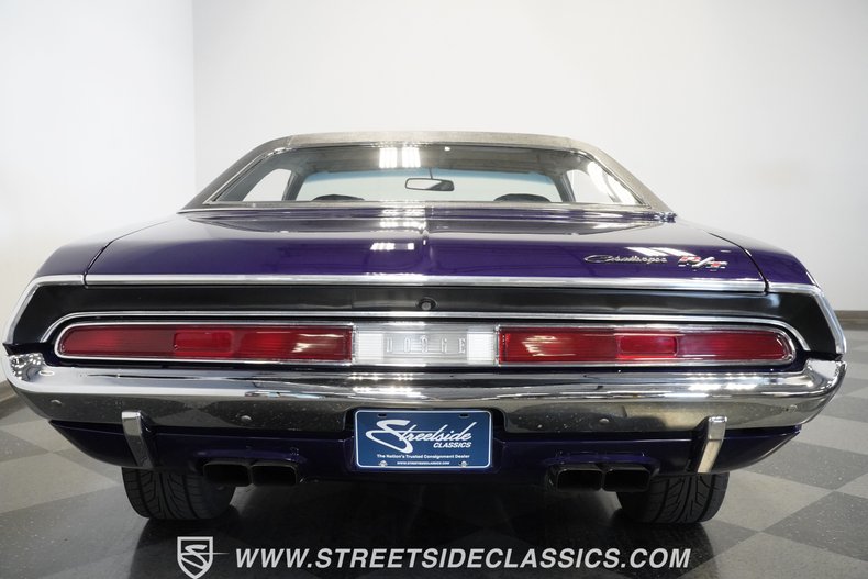 Unknown-Challenger-1970-Plum-Crazy-Black-14