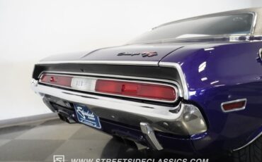 Unknown-Challenger-1970-Plum-Crazy-Black-15