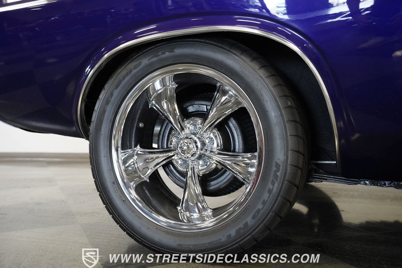Unknown-Challenger-1970-Plum-Crazy-Black-17