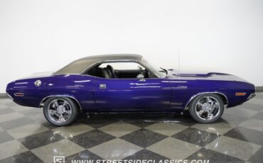 Unknown-Challenger-1970-Plum-Crazy-Black-21