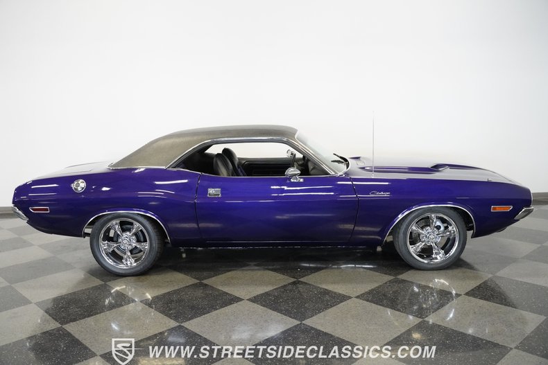 Unknown-Challenger-1970-Plum-Crazy-Black-21