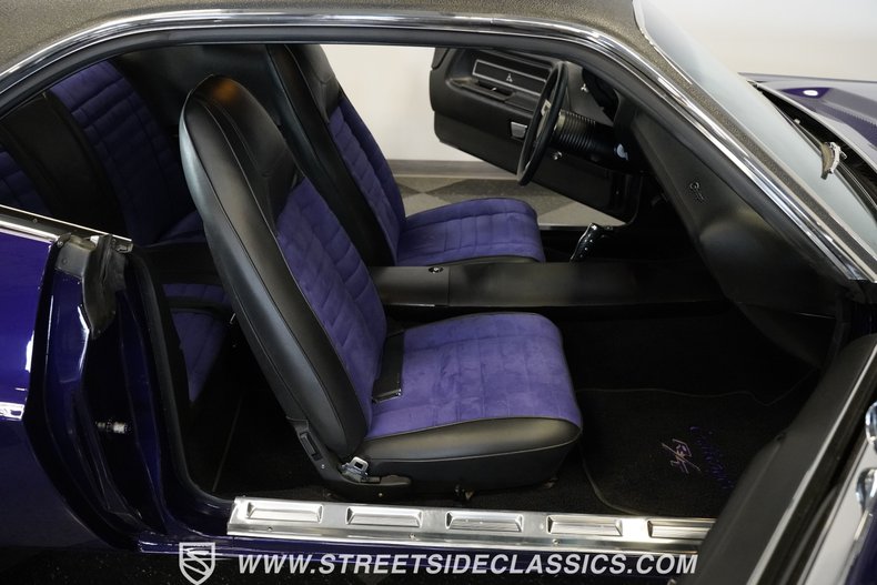 Unknown-Challenger-1970-Plum-Crazy-Black-26