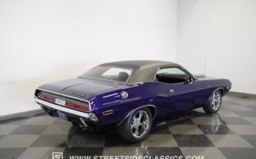 Unknown-Challenger-1970-Plum-Crazy-Black-43