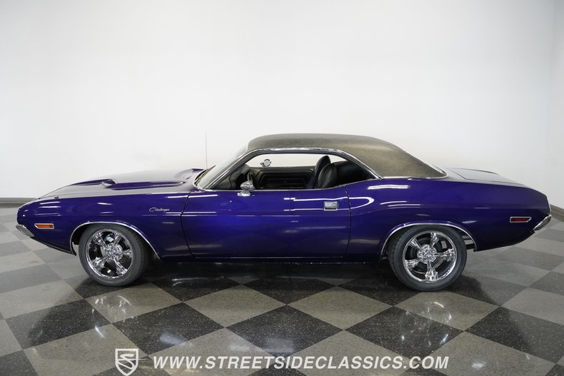 Unknown-Challenger-1970-Plum-Crazy-Black