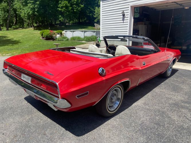 Unknown-Challenger-1970-Red-48
