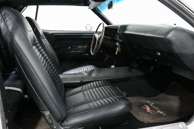 Unknown-Challenger-1970-White-BLACK-17