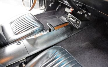 Unknown-Challenger-1971-Black-Black-1