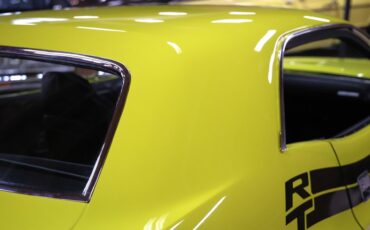 Unknown-Challenger-1971-Citron-Yellow-Black-1