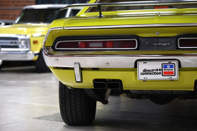 Unknown-Challenger-1971-Citron-Yellow-Black-39