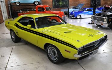 Unknown-Challenger-1971-Citron-Yellow-Black-4