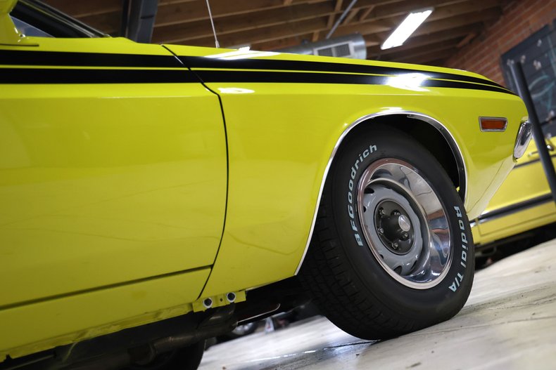 Unknown-Challenger-1971-Citron-Yellow-Black-49