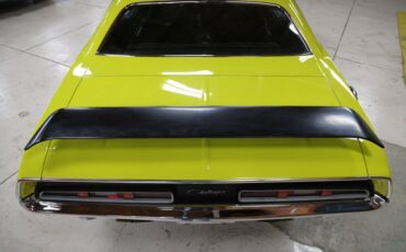 Unknown-Challenger-1971-Citron-Yellow-Black-5