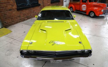 Unknown-Challenger-1971-Citron-Yellow-Black-8