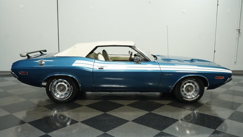 Unknown-Challenger-1971-Dark-Blue-Metallic-White-13