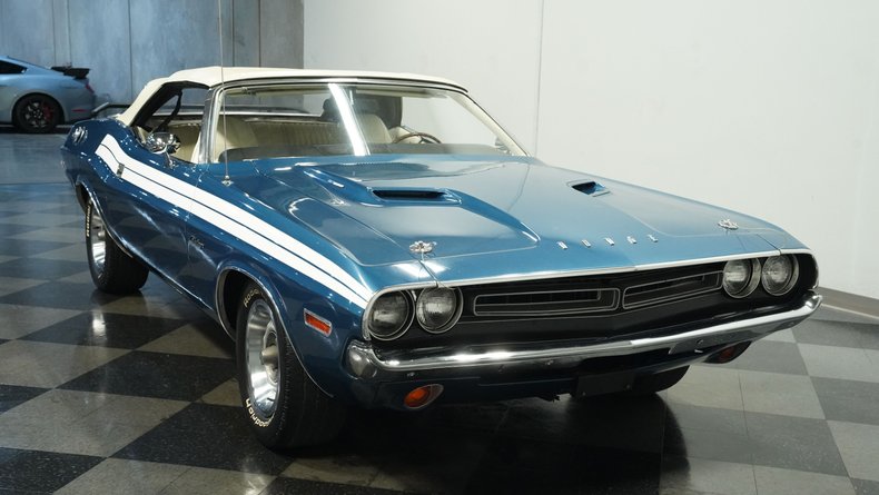 Unknown-Challenger-1971-Dark-Blue-Metallic-White-15