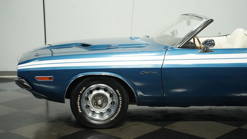 Unknown-Challenger-1971-Dark-Blue-Metallic-White-19