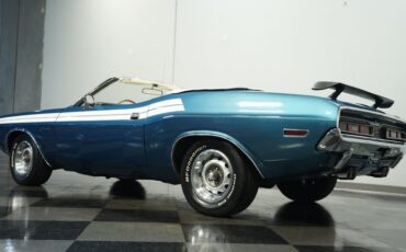 Unknown-Challenger-1971-Dark-Blue-Metallic-White-21