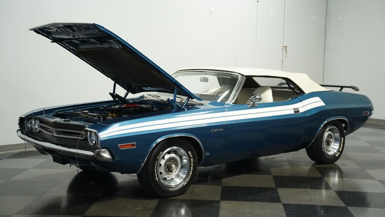 Unknown-Challenger-1971-Dark-Blue-Metallic-White-28