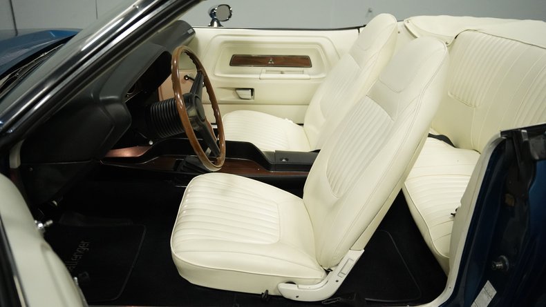 Unknown-Challenger-1971-Dark-Blue-Metallic-White-3