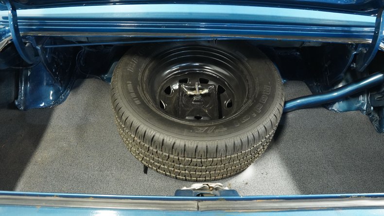 Unknown-Challenger-1971-Dark-Blue-Metallic-White-44