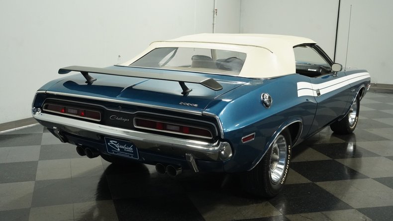 Unknown-Challenger-1971-Dark-Blue-Metallic-White-47