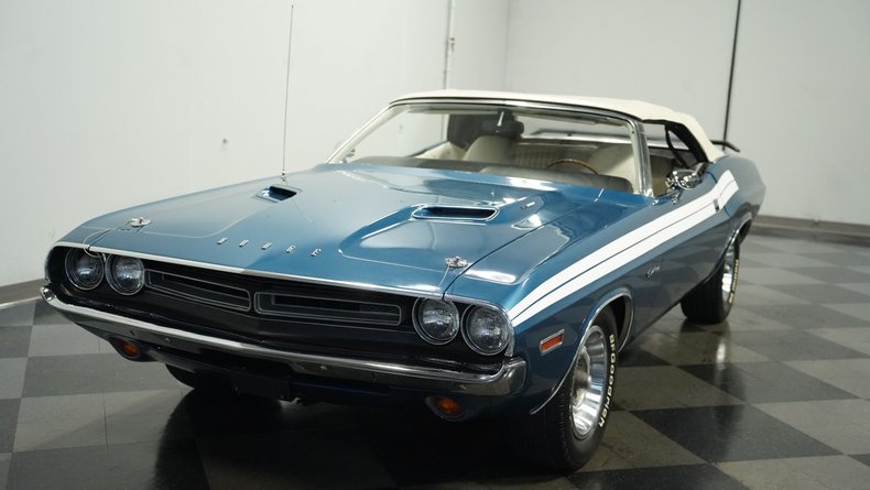 Unknown-Challenger-1971-Dark-Blue-Metallic-White-7