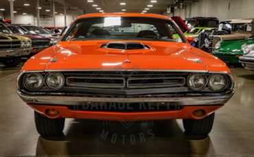 Unknown-Challenger-1971-Orange-Black-11