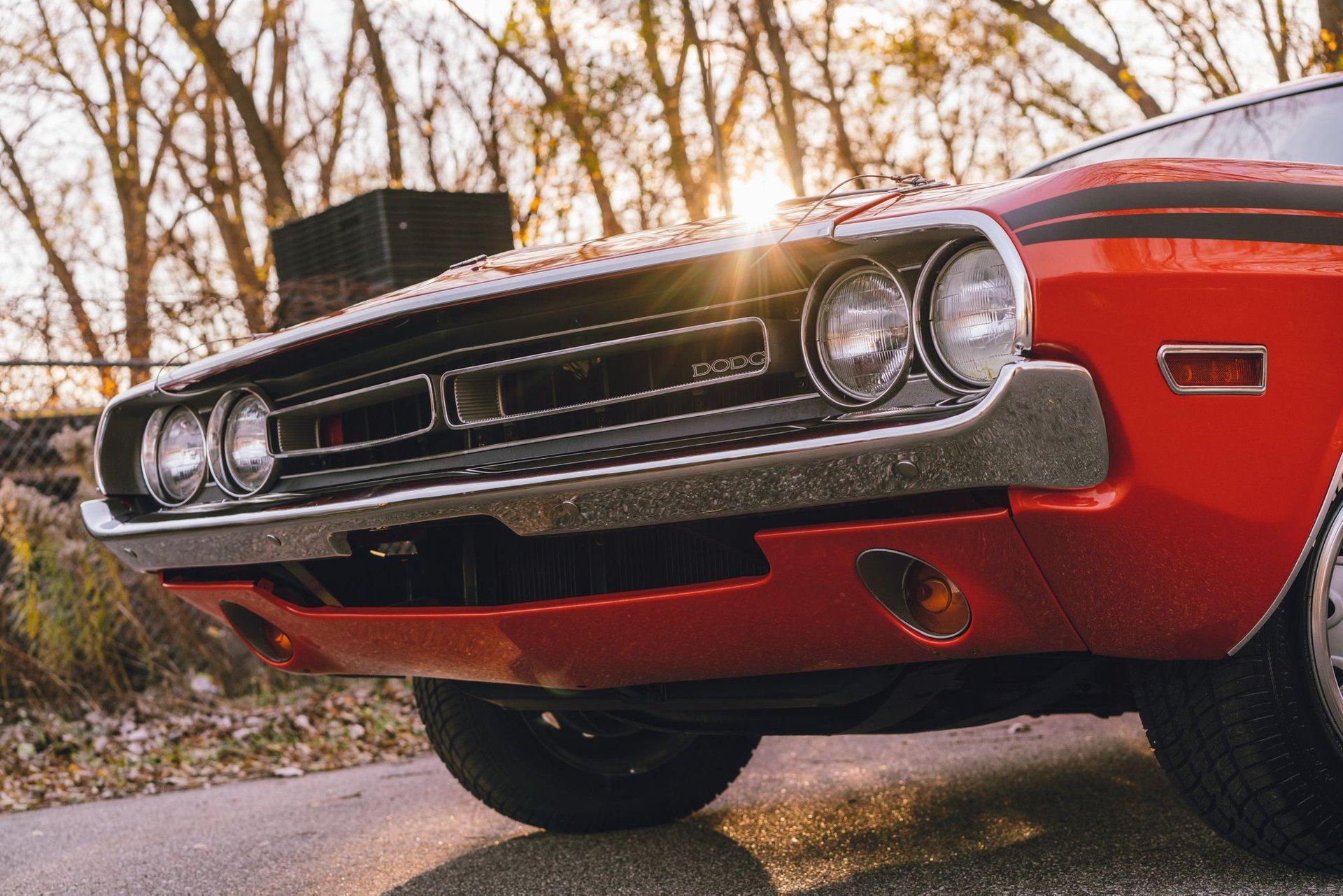 Unknown-Challenger-1971-Orange-Black-18