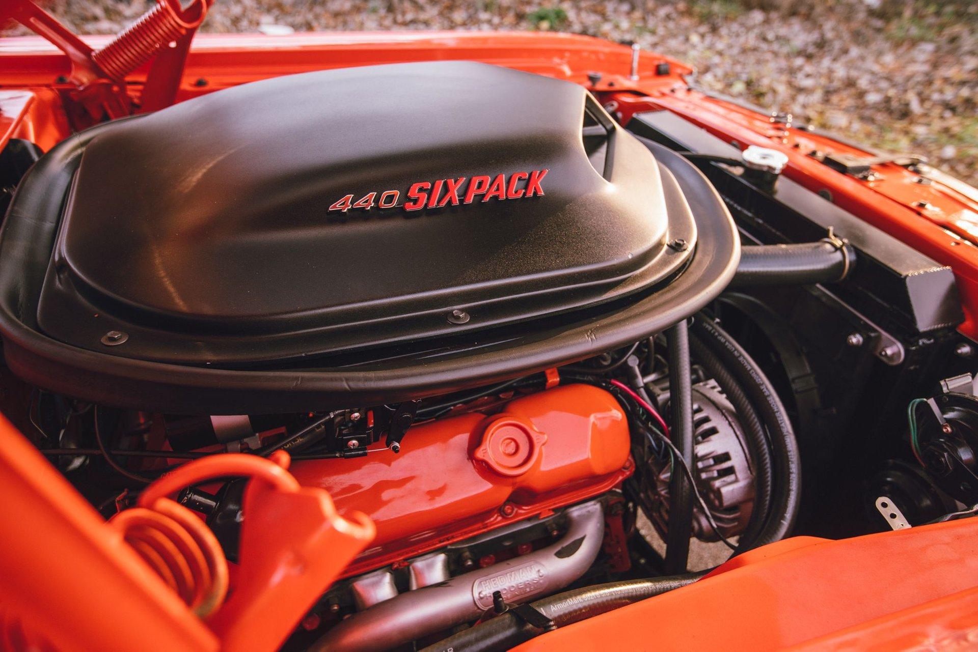 Unknown-Challenger-1971-Orange-Black-21