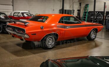 Unknown-Challenger-1971-Orange-Black-37