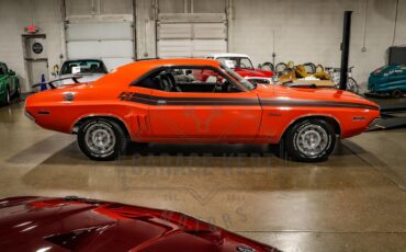 Unknown-Challenger-1971-Orange-Black-38