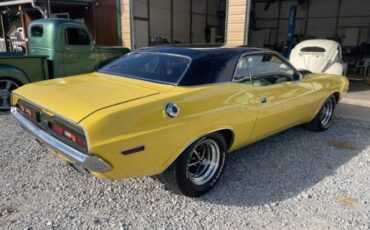 Unknown-Challenger-1971-Yellow-Black-4