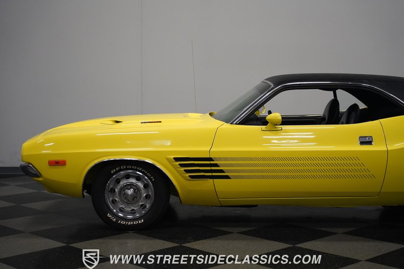 Unknown-Challenger-1972-Banana-Black-2