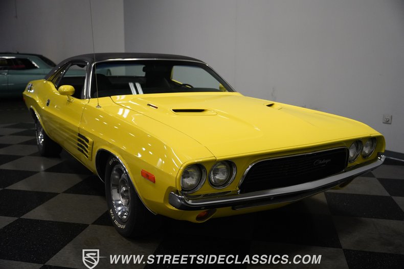 Unknown-Challenger-1972-Banana-Black-27
