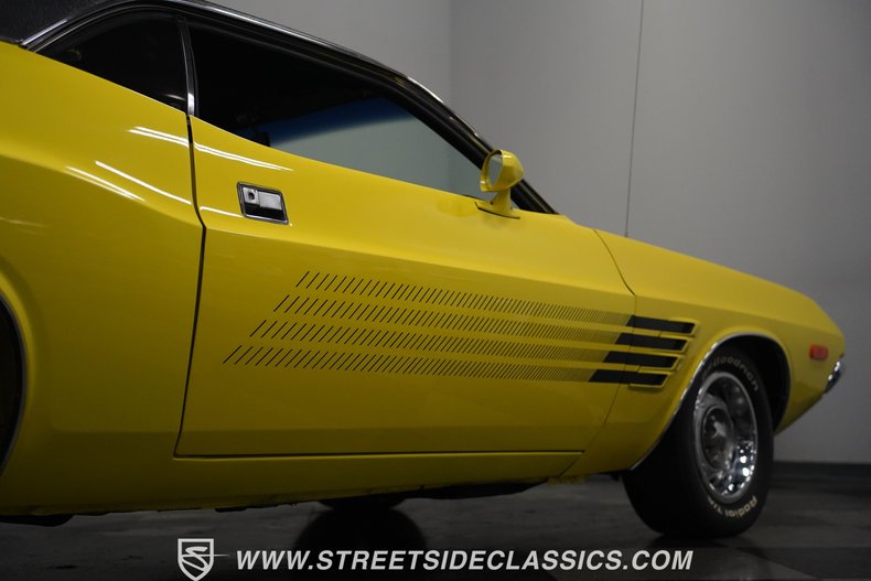 Unknown-Challenger-1972-Banana-Black-35
