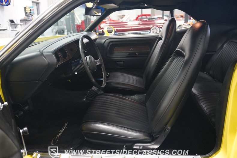 Unknown-Challenger-1972-Banana-Black-45