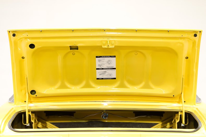 Unknown-Challenger-1972-Top-Banana-Black-2