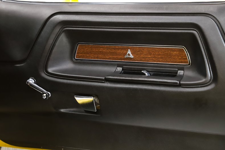 Unknown-Challenger-1972-Top-Banana-Black-37