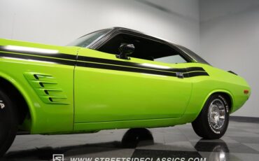 Unknown-Challenger-1973-Lime-Green-Black-14