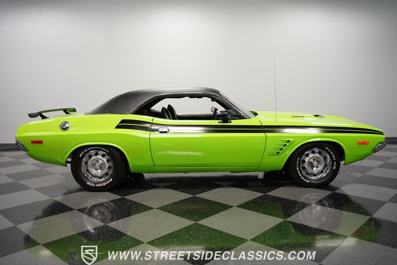 Unknown-Challenger-1973-Lime-Green-Black-20