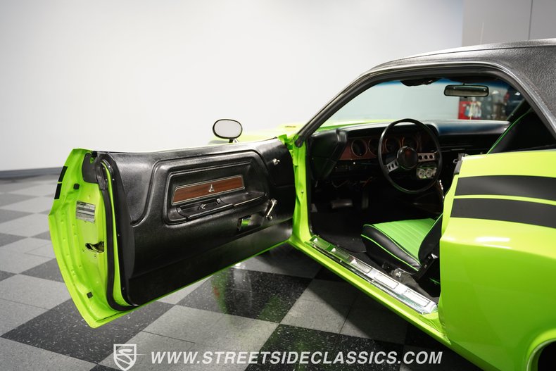 Unknown-Challenger-1973-Lime-Green-Black-37